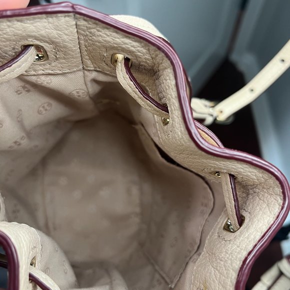 Tory Burch Bucket Bag Mini- Crossbody/Shoulder Bag EUC - Picture 5 of 7